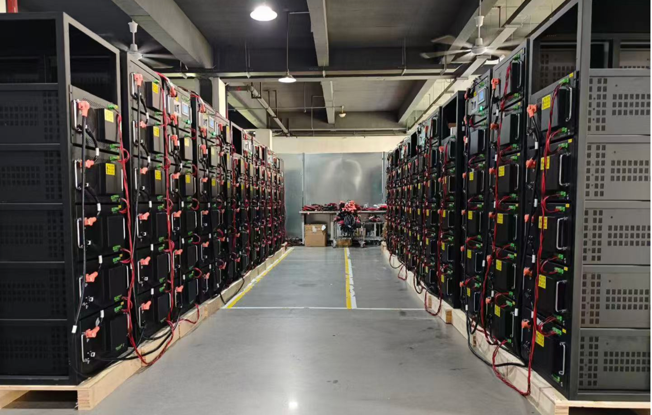 Rack-mounted LiFePO4 battery system application example